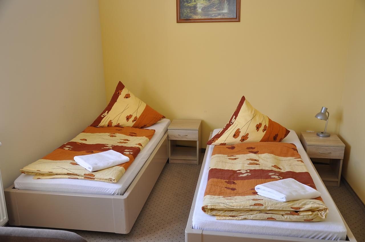 Osrodek Rekreacyjno - Wypoczynkowy Beskidek Hotel Gilowice  Quarto foto